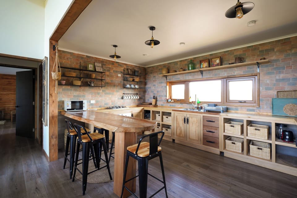 Villa | Private kitchen | Microwave, oven, cookware/dishes/utensils