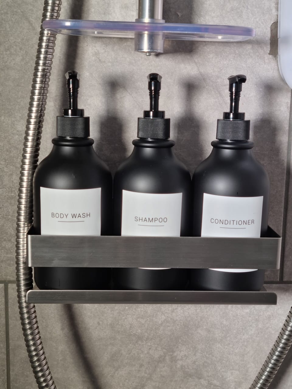 Bathroom amenities