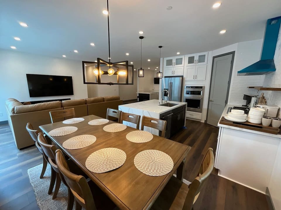 Dinning Table