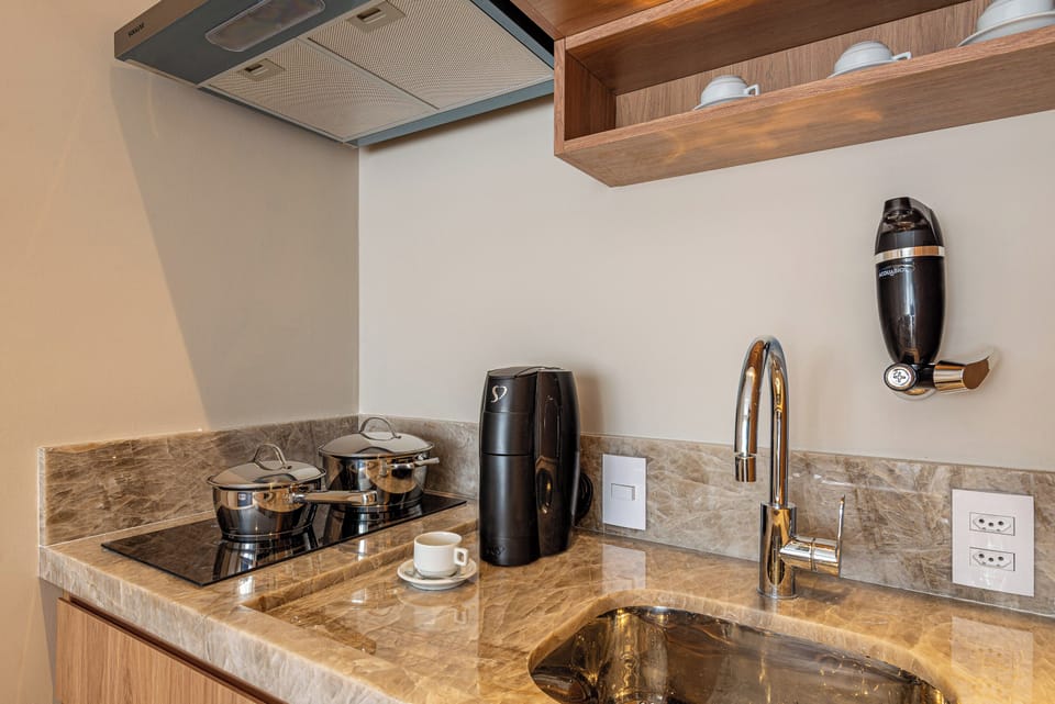 Premium Apartment, 1 Double Bed, City View | Private kitchenette | Fridge, microwave, oven, stovetop