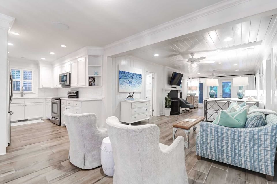 House (5 Bedrooms) | Interior