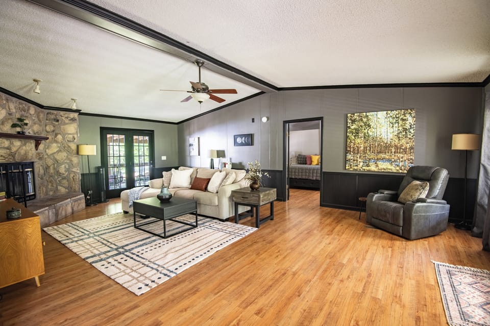 Welcome to Tranquil Trails Getaway – Your peaceful retreat just outside Birmingham, with space to relax, recharge, and reconnect.