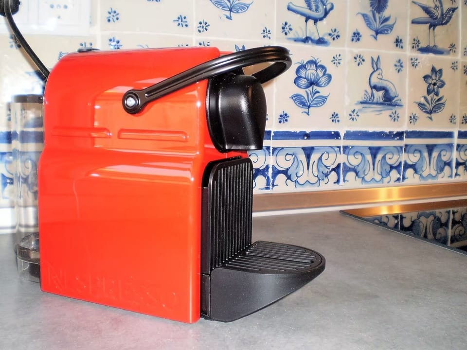 Classic Apartment, Non Smoking, City View | Private kitchen | Fridge, microwave, oven, stovetop