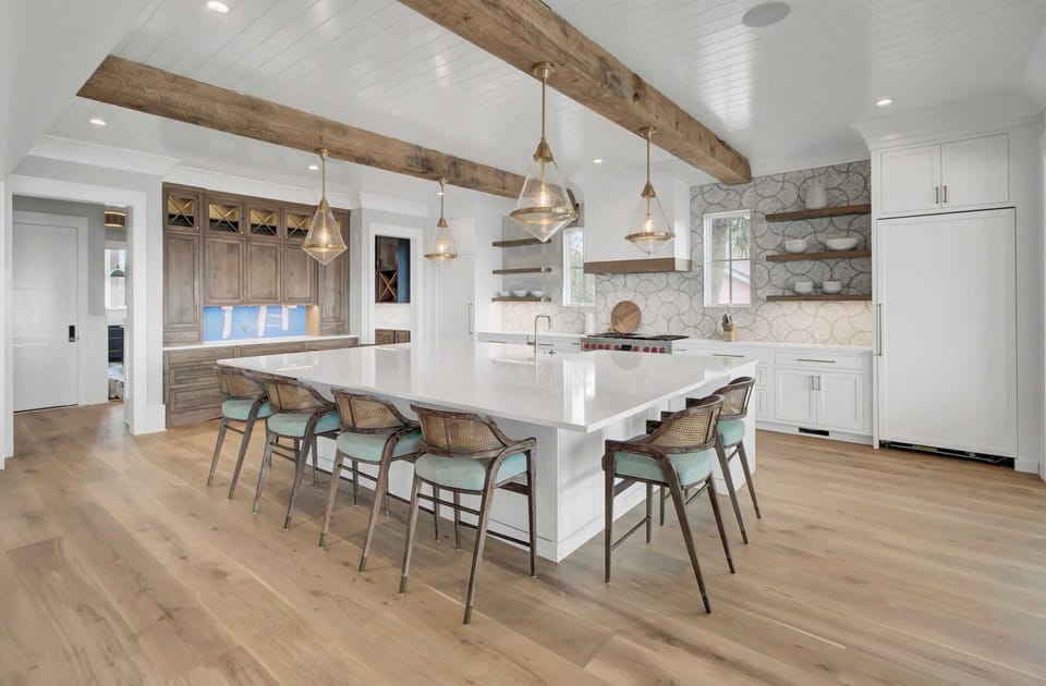 House (6 Bedrooms) | Interior