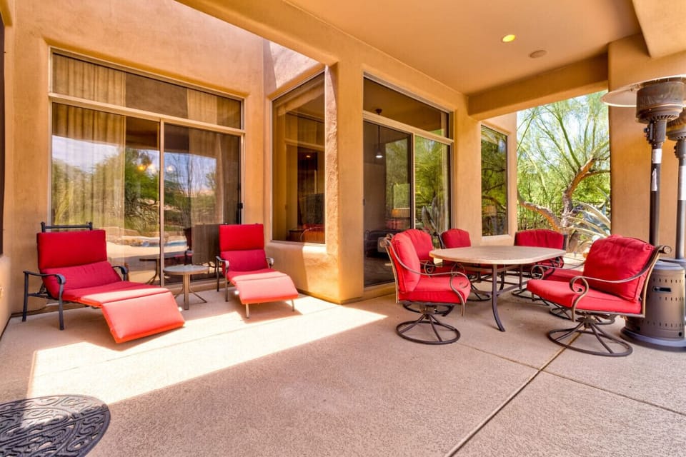 Covered Patio and dining table