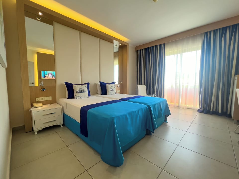 Minibar, in-room safe, desk, free cribs/infant beds