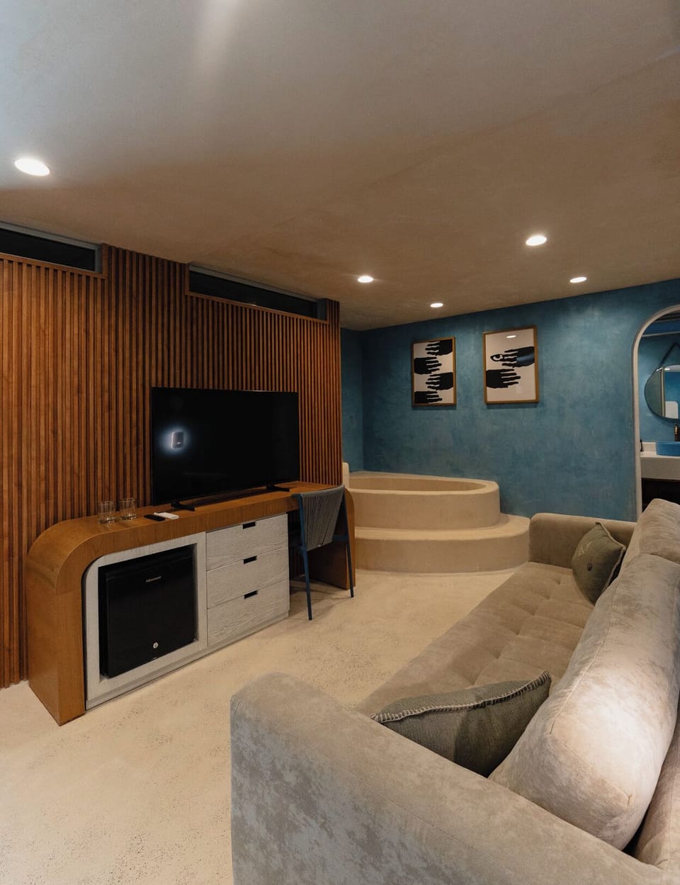 Deluxe Suite | Living area