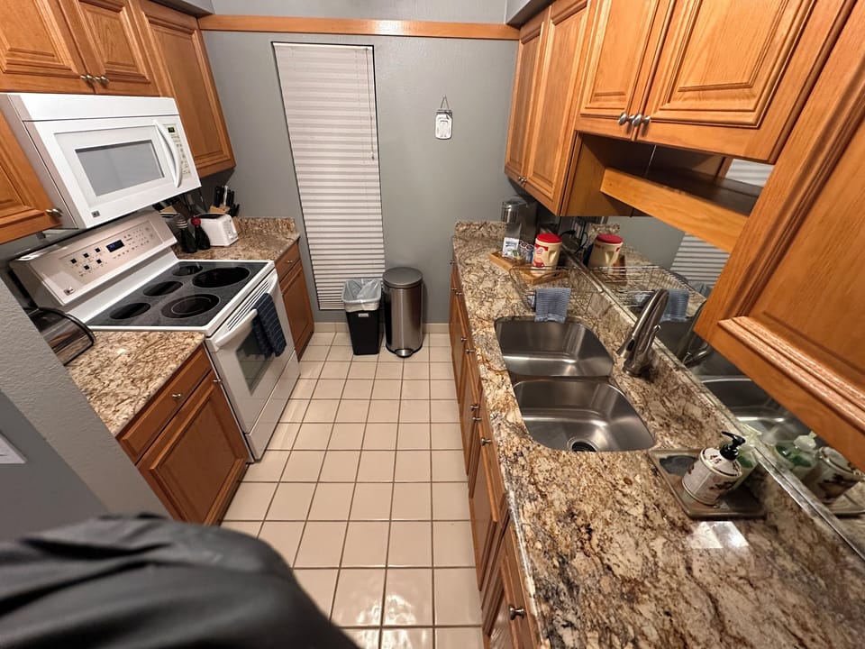 Kitchen LG Glass top stove