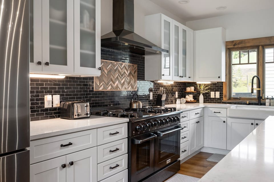Fully Equipped Chef's Kitchen