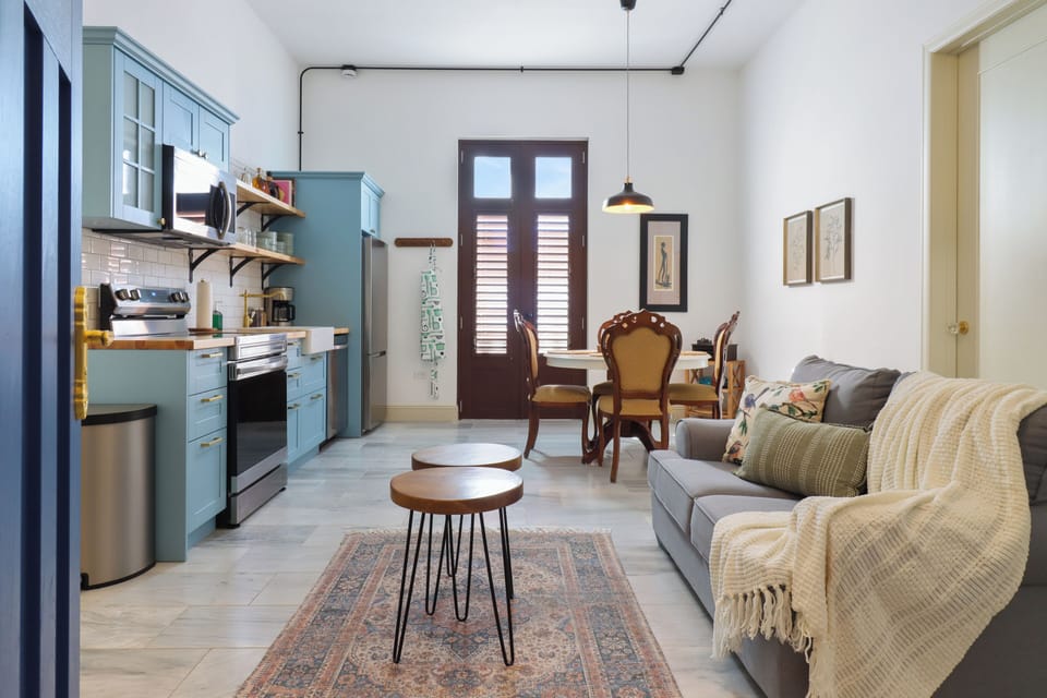 Living space, dining and kitchen. 