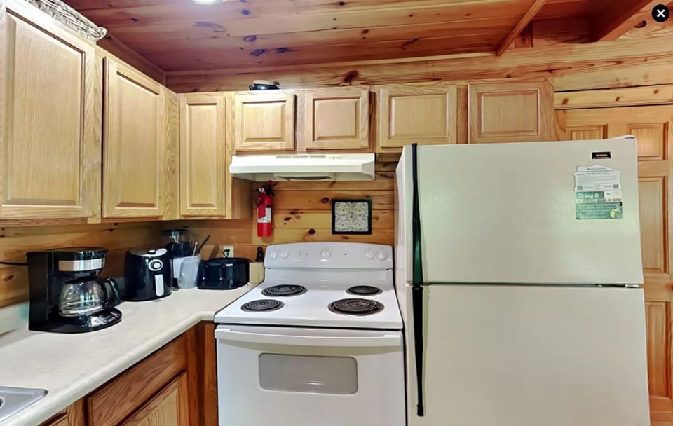 Fully quipped kitchen