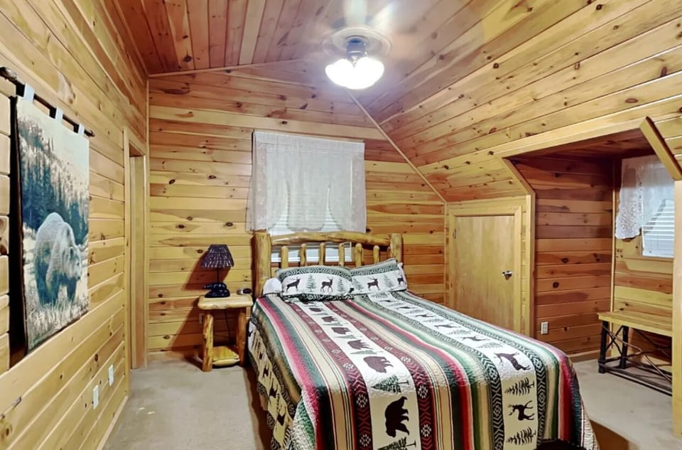 Upstairs bedroom with queen bed