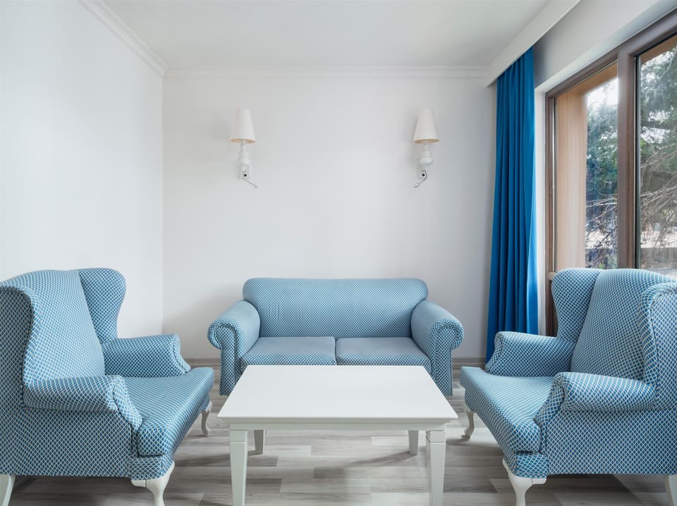 Suite Room | Premium bedding, minibar, in-room safe, soundproofing