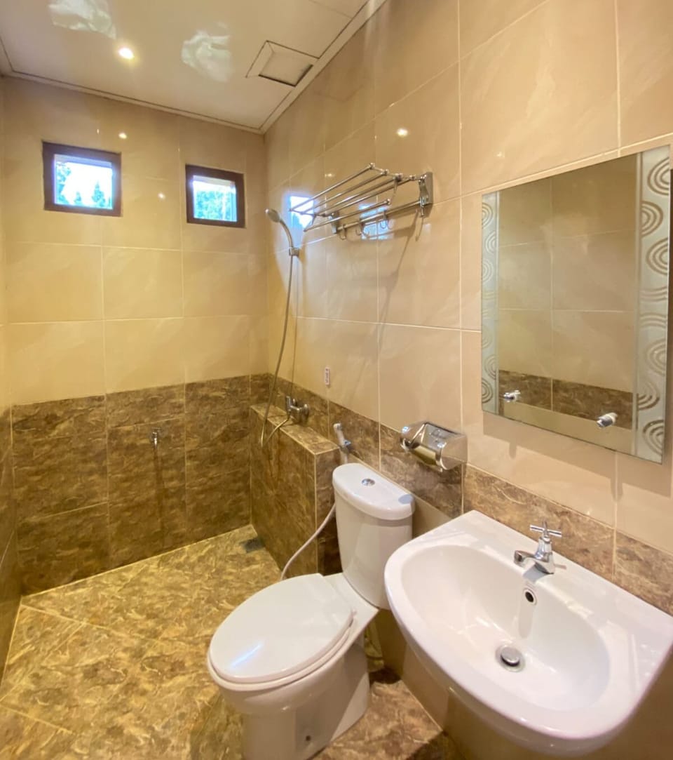 Suite | Bathroom