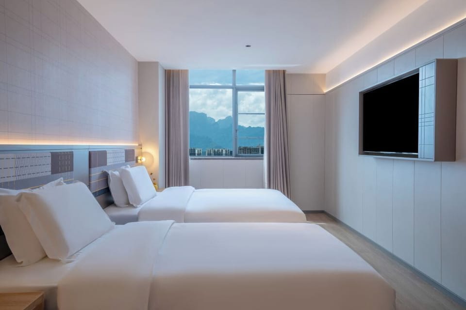 Superior Twin Room, Hill View | Laptop workspace, WiFi (free)