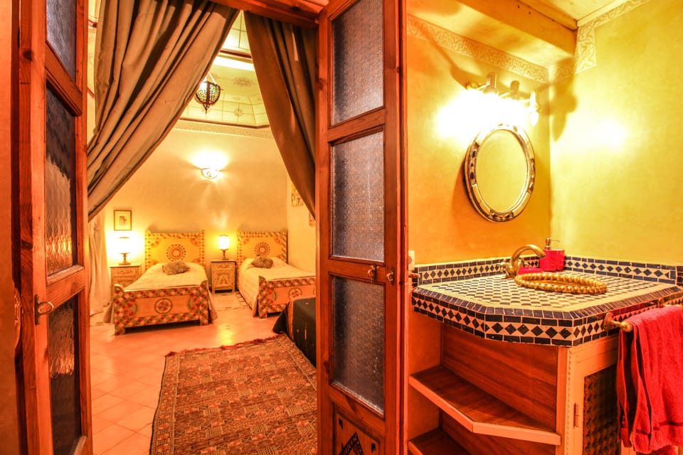 Premium bedding, in-room safe, individually decorated, soundproofing