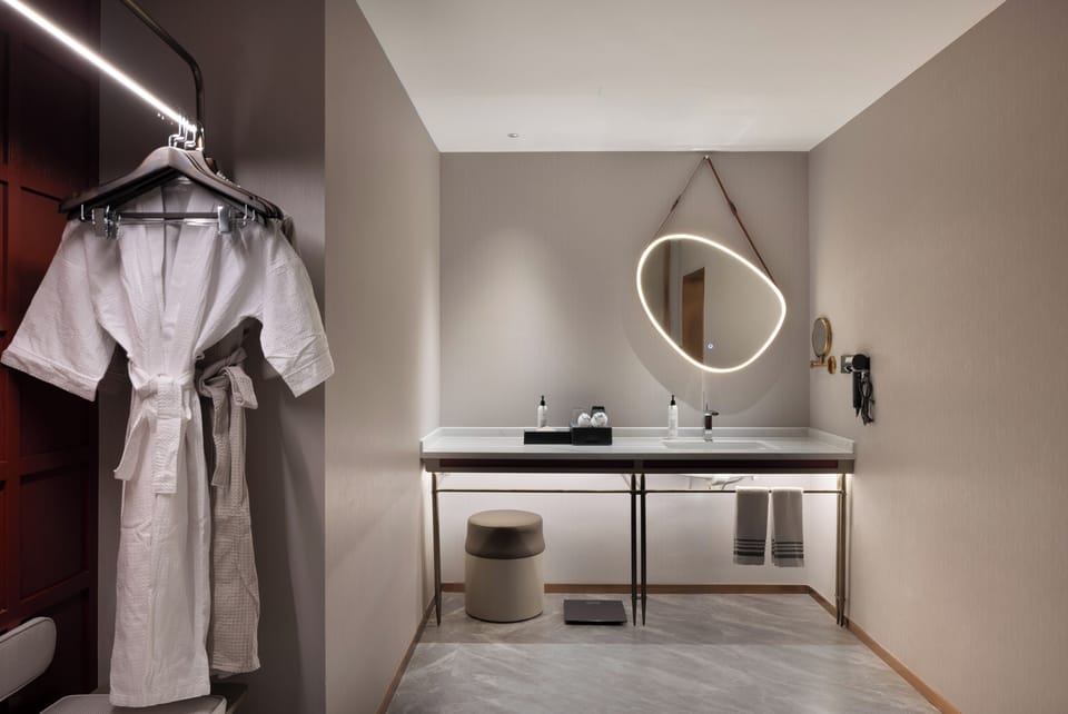 City Single Room, City View | WiFi (free)