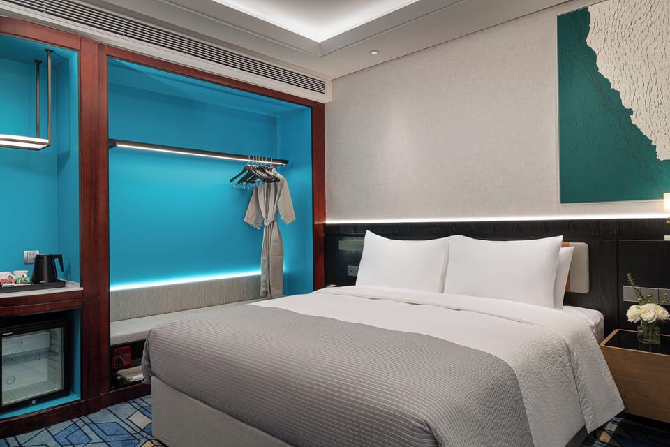 Superior Studio Suite | Blackout drapes, iron/ironing board (on request)