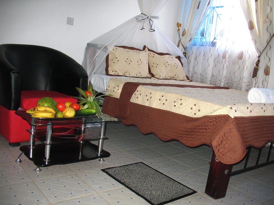 Deluxe Double Room | Free WiFi, bed sheets