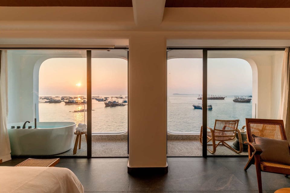 Luxury Double Room, Sea View | Premium bedding, down comforters, free minibar, blackout drapes