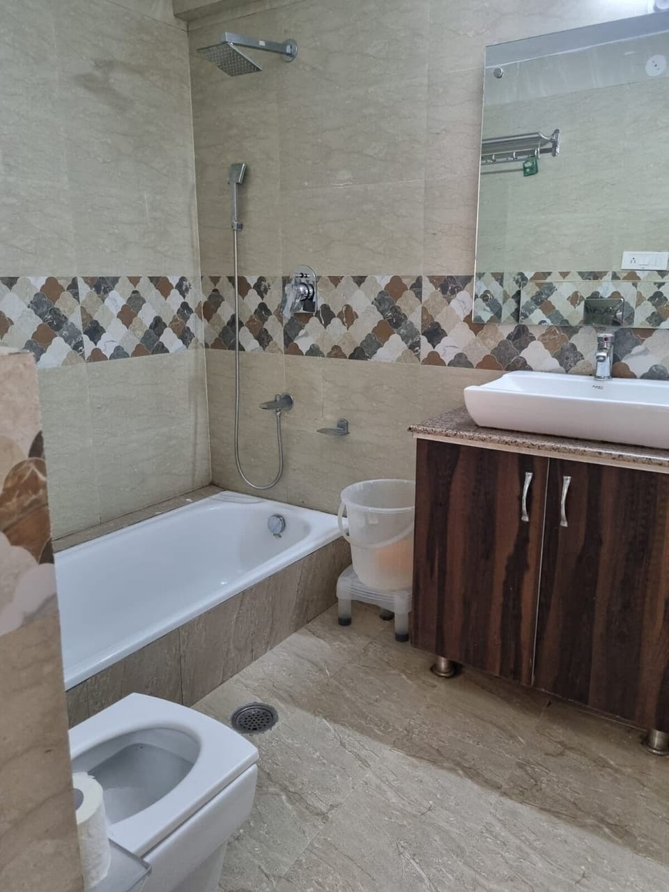 Superior Room | Bathroom | Free toiletries, slippers, towels, soap