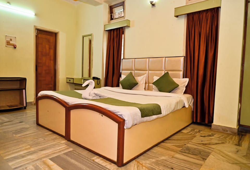 Family Double Room | Free WiFi