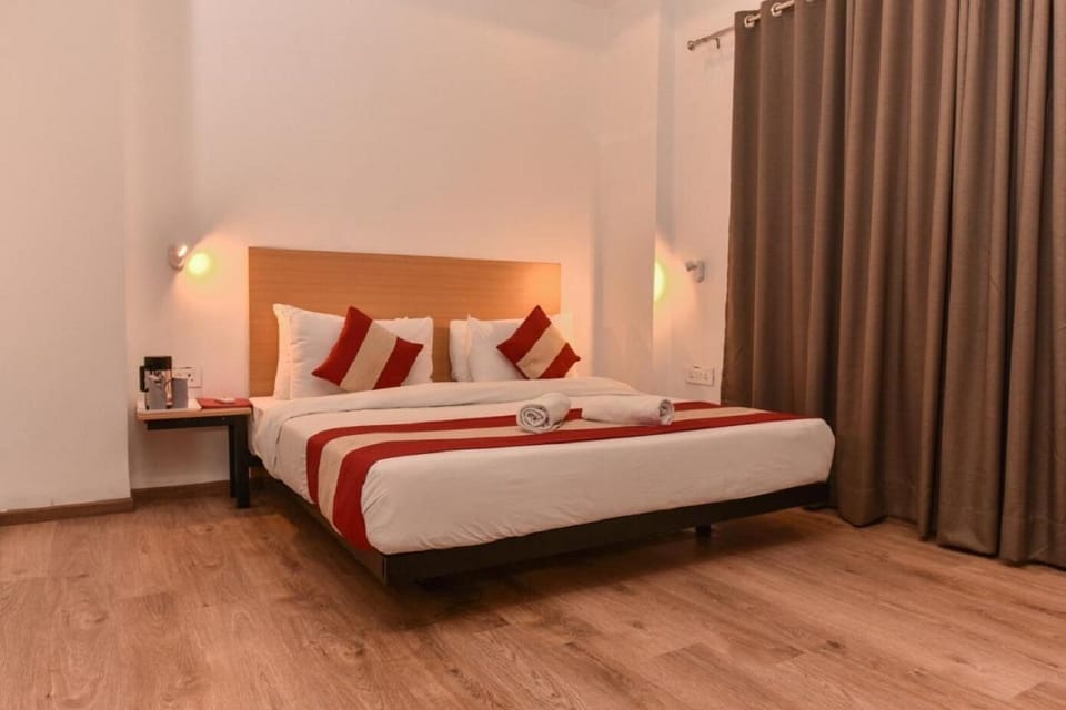Superior Double Room | Premium bedding, soundproofing, free WiFi, bed sheets