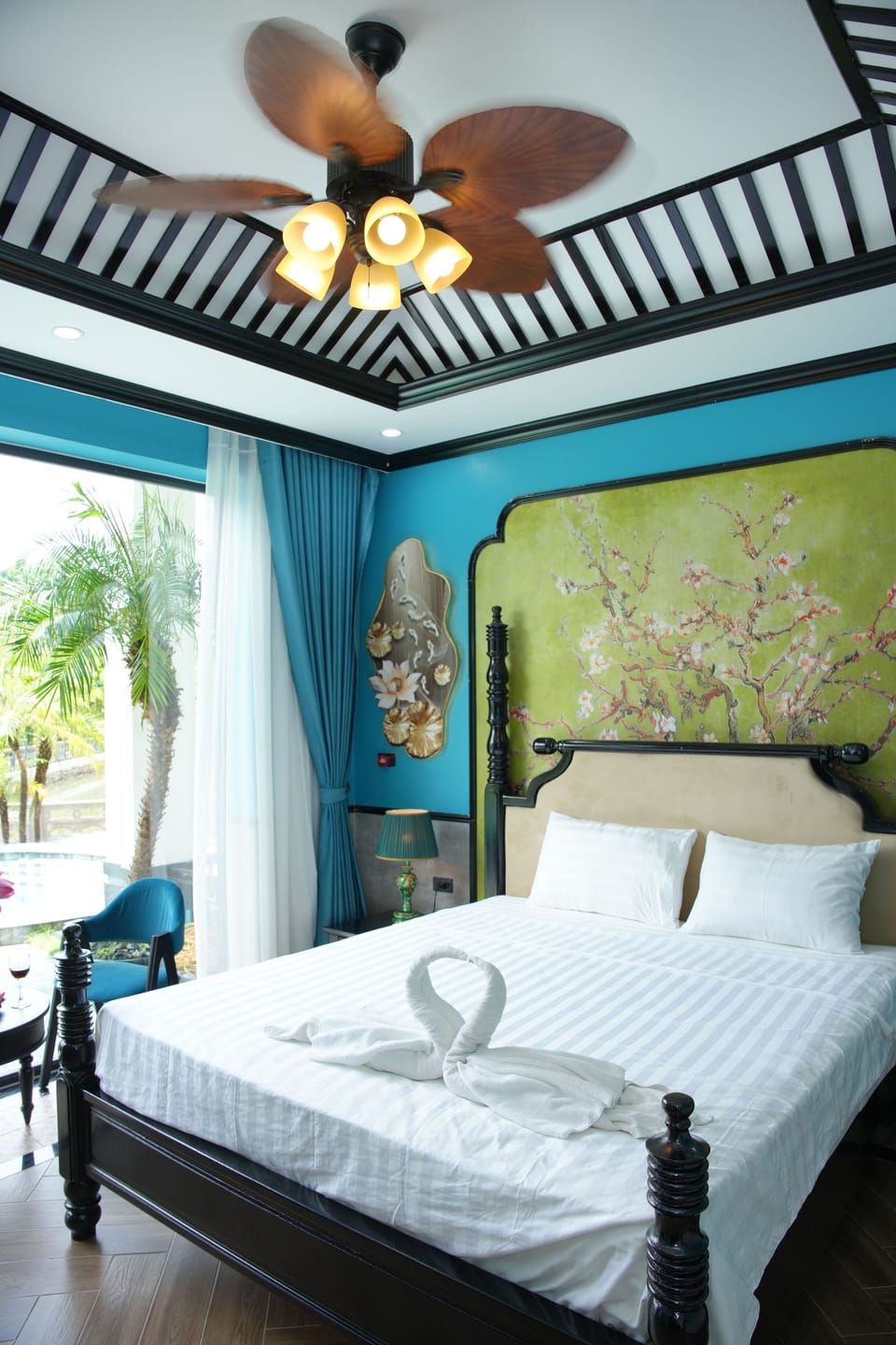 Deluxe Double Room, Pool View | Desk, laptop workspace, soundproofing, free WiFi