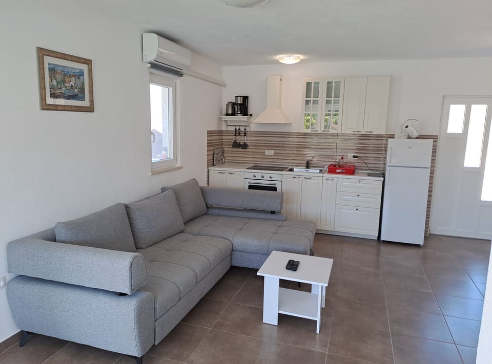House (Nane Garden house with heated pool) | Private kitchen | Fridge