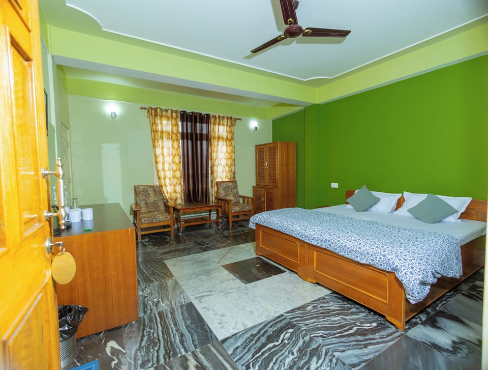 Deluxe Double or Twin Room, Hill View | Blackout drapes, free WiFi, bed sheets