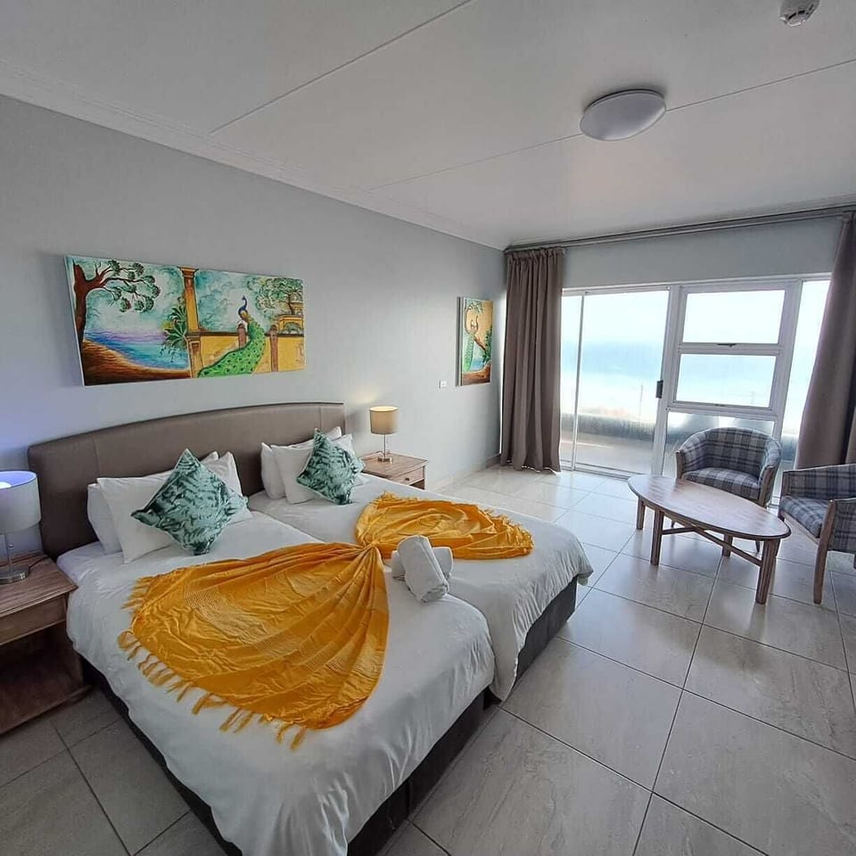 Twin Room | In-room safe, individually decorated, individually furnished, desk