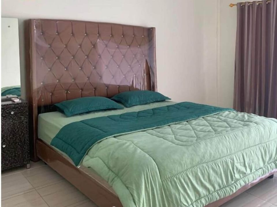 Deluxe Single Room, Non Smoking | Desk, WiFi (free)