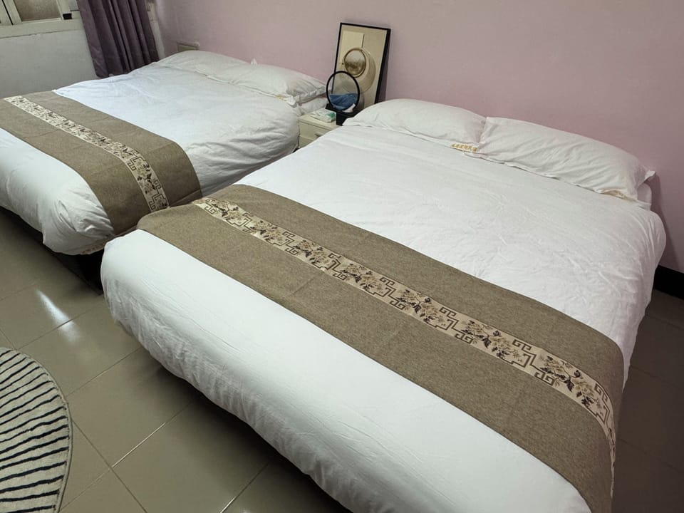 Deluxe Quadruple Room | Free WiFi