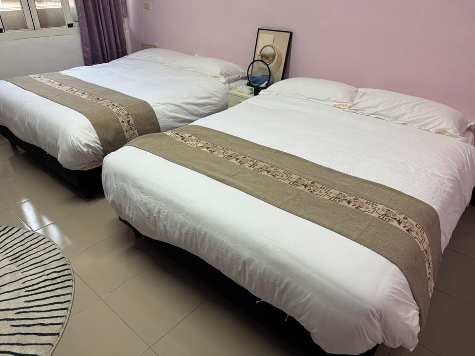 Deluxe Quadruple Room | Free WiFi