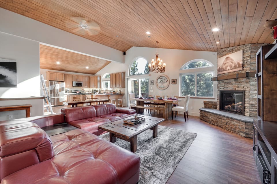 House (4 Bedrooms) | Interior
