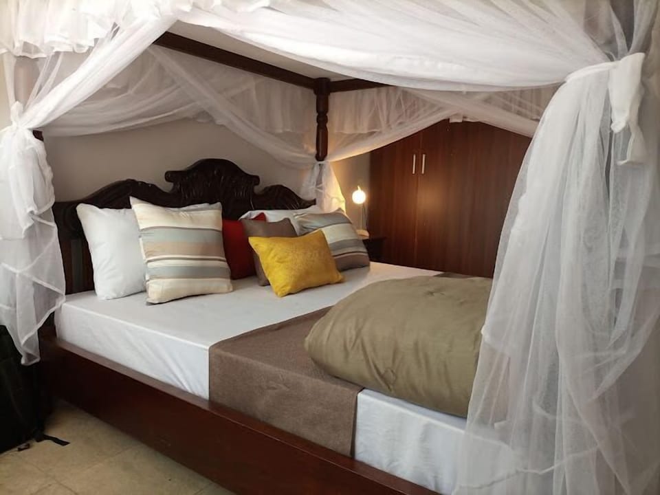 Apartment, Garden View | Free WiFi, bed sheets