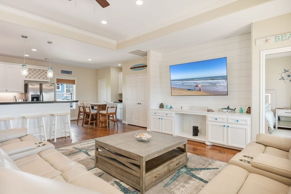 House, 3 Bedrooms | Living area | Smart TV, streaming services