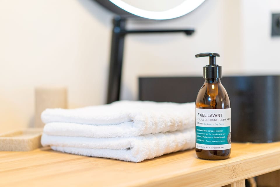 Bathroom amenities