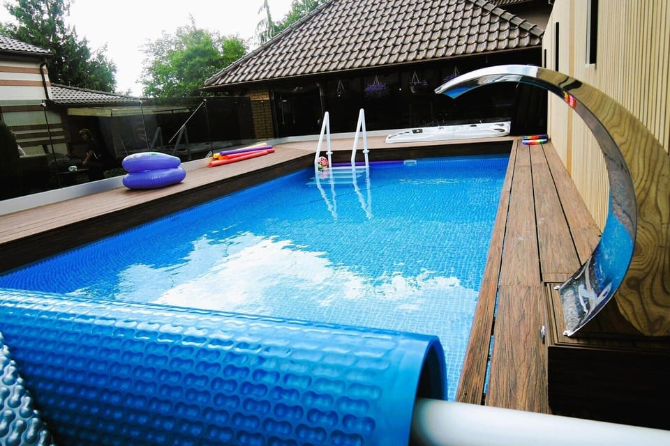 Holiday Home Swimming Pool