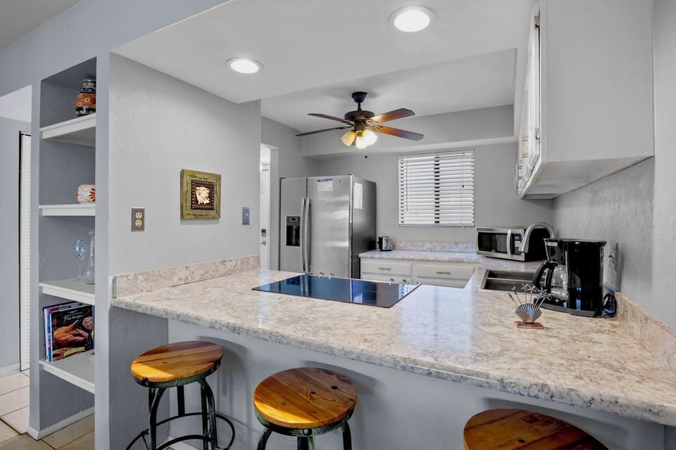 Kitchen, Breakfast Bar