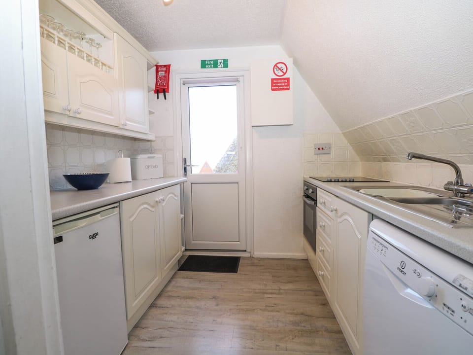 Fridge, microwave, dishwasher, toaster