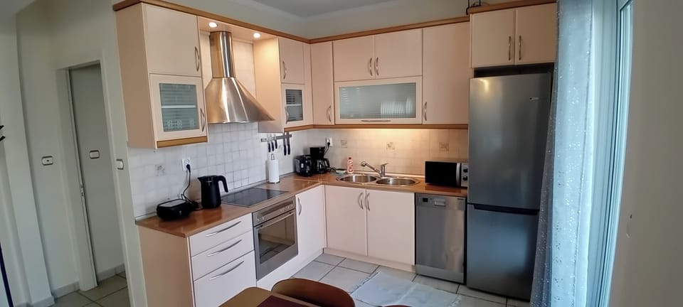 Fully Equipped Kitchen were you promote your chef's creativity !!!