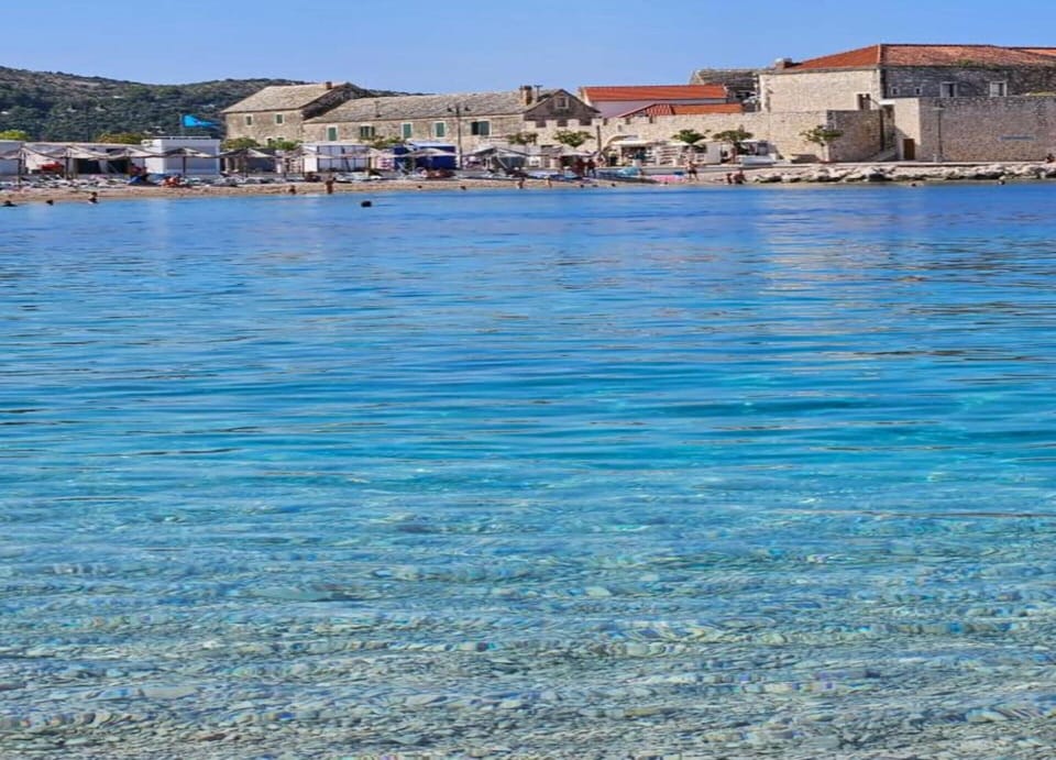 Inviting Holiday Apartment in Primosten Apartment in Šibenik-Knin County, Croatia