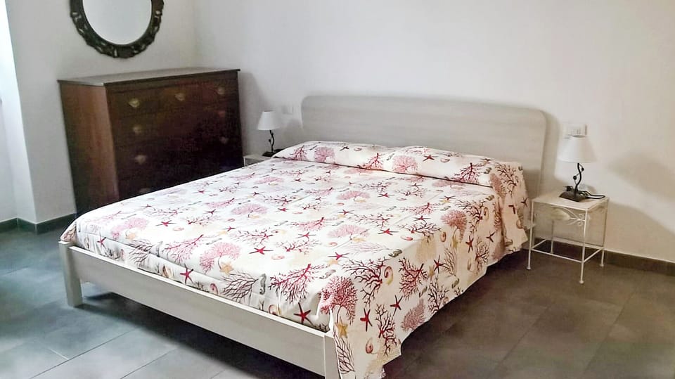 House, Patio | 2 bedrooms, free WiFi