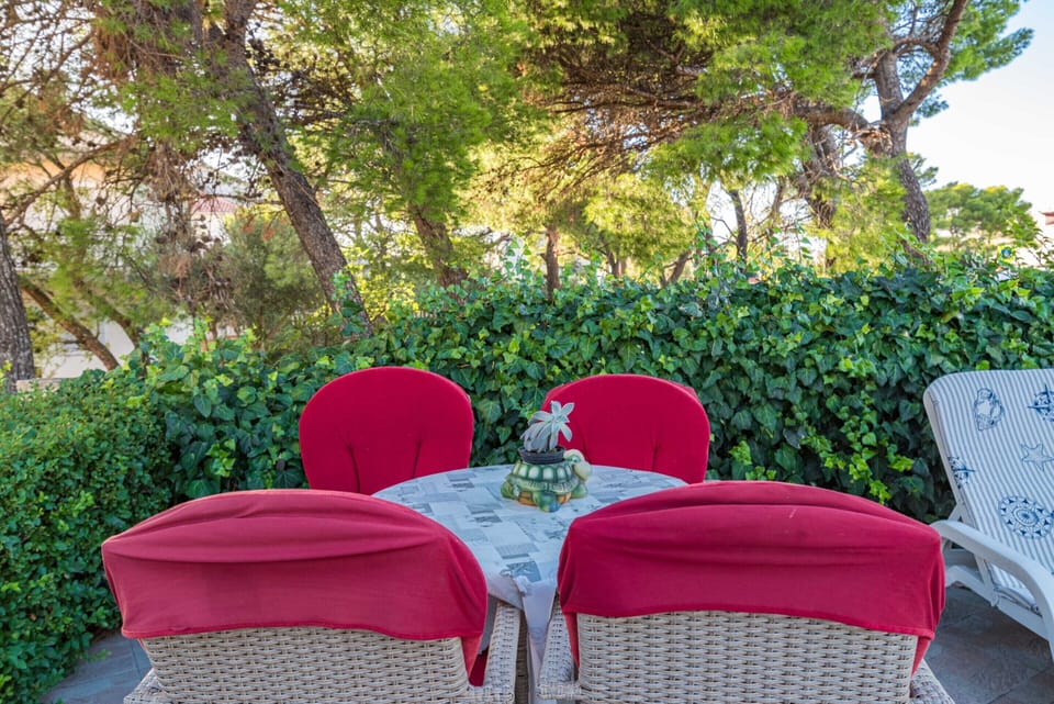 Apartment | Outdoor dining