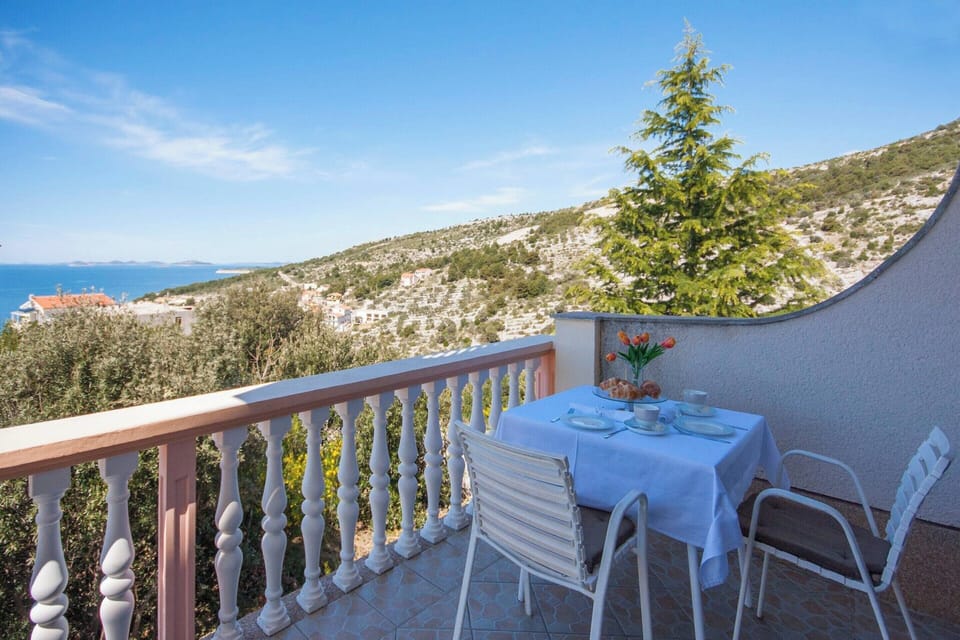 Apartment | Balcony