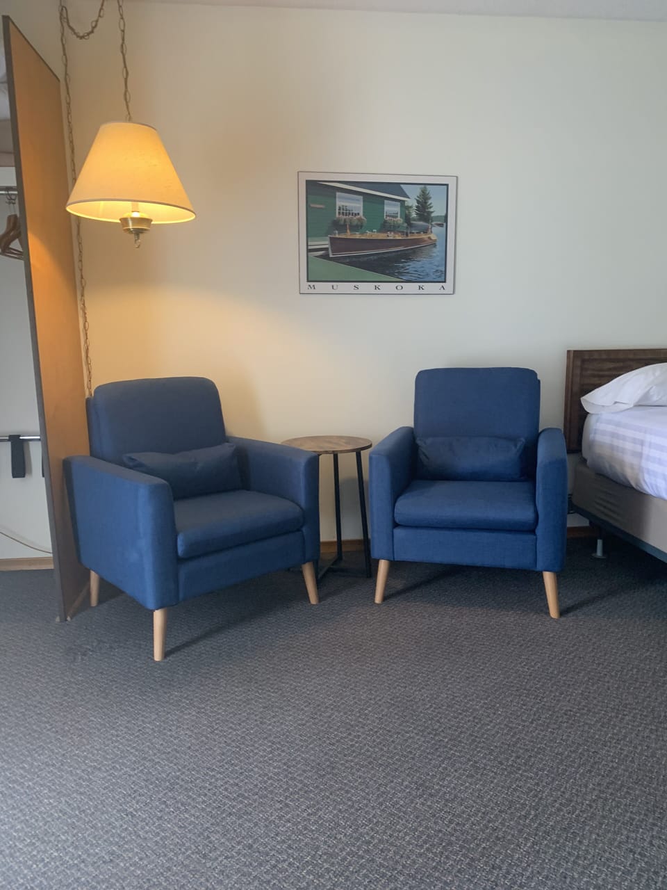 Queen Room | Free WiFi, bed sheets