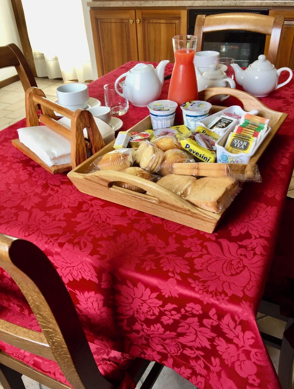 Free daily continental breakfast