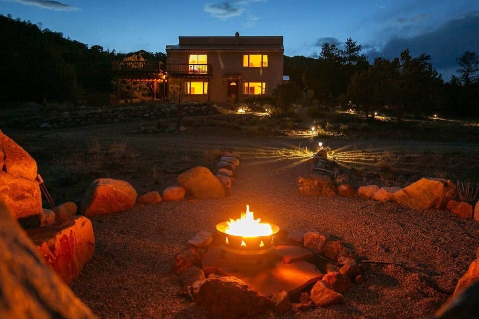 Gas fire pit. Mountain evenings by the fire pit with incredible Colorado views.