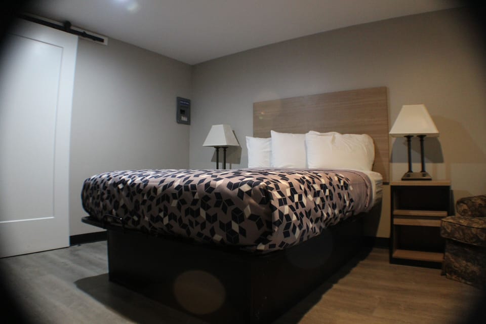 Standard Single Room | WiFi (free)
